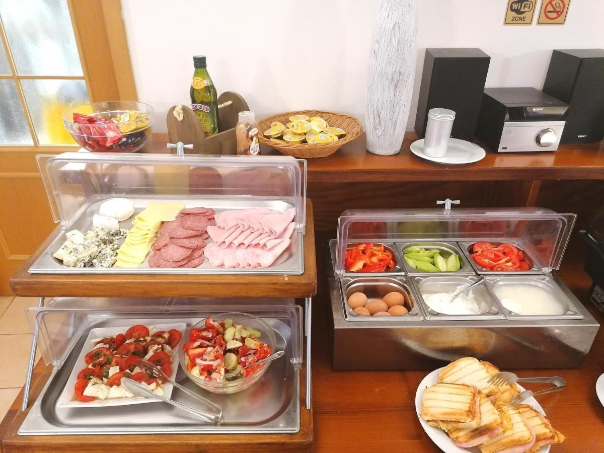 Hotel Belcredi Brno Ngoại thất bức ảnh