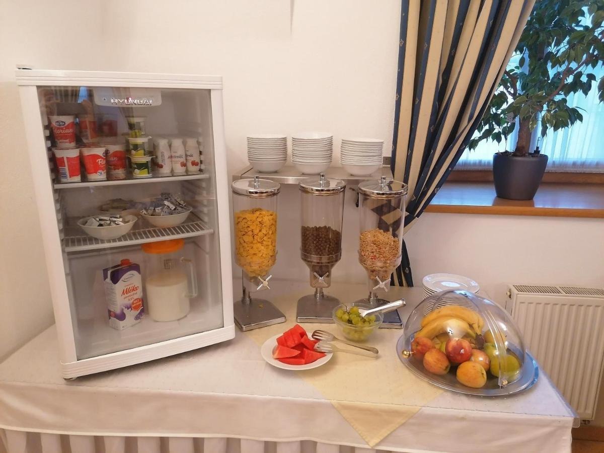 Hotel Belcredi Brno Ngoại thất bức ảnh