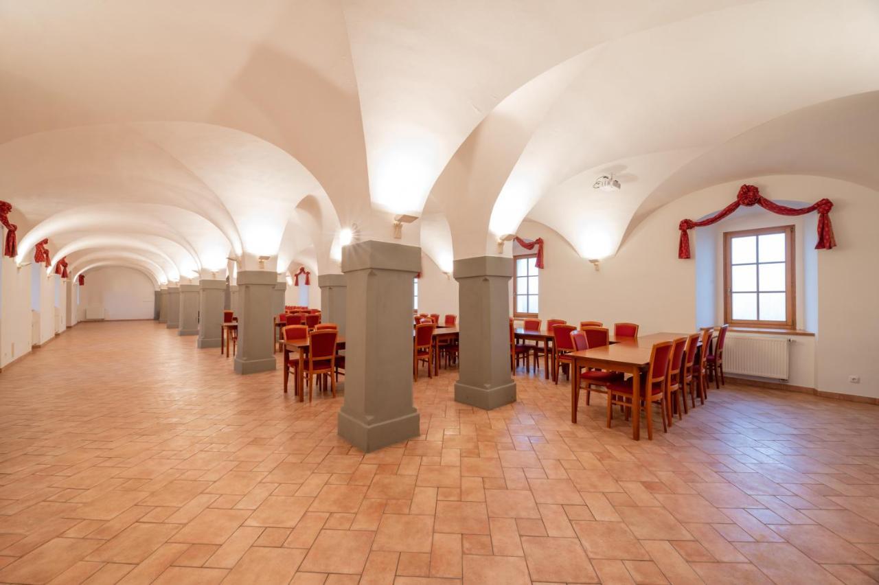 Hotel Belcredi Brno Ngoại thất bức ảnh