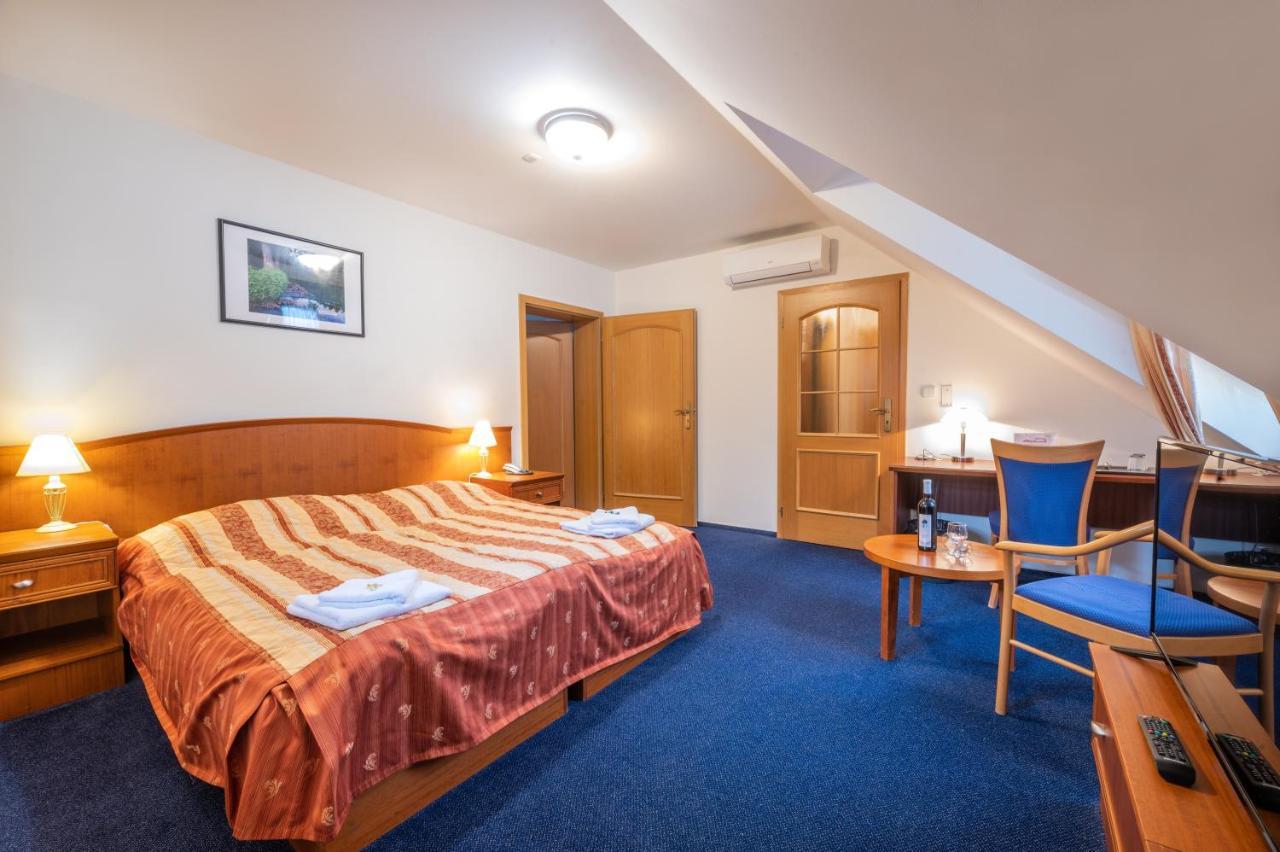 Hotel Belcredi Brno Ngoại thất bức ảnh